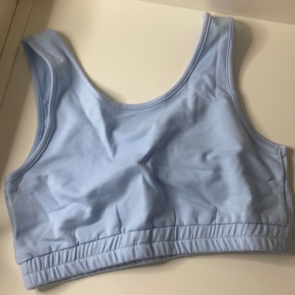 Scoop neck solid crop tank top women’s size small baby blue